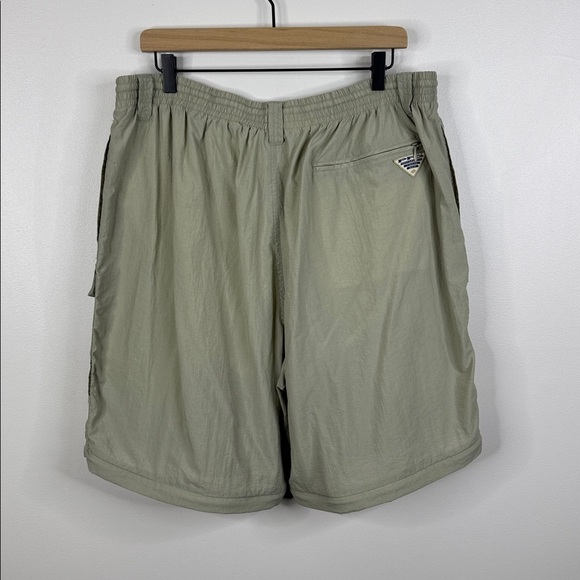 Columbia Men's Size XXL Green PFG Lightweight Hiking Shorts - Picture 4 of 6